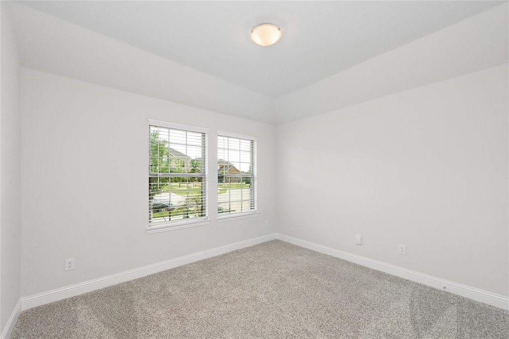 613 Cattle Chute Court - Photo 1