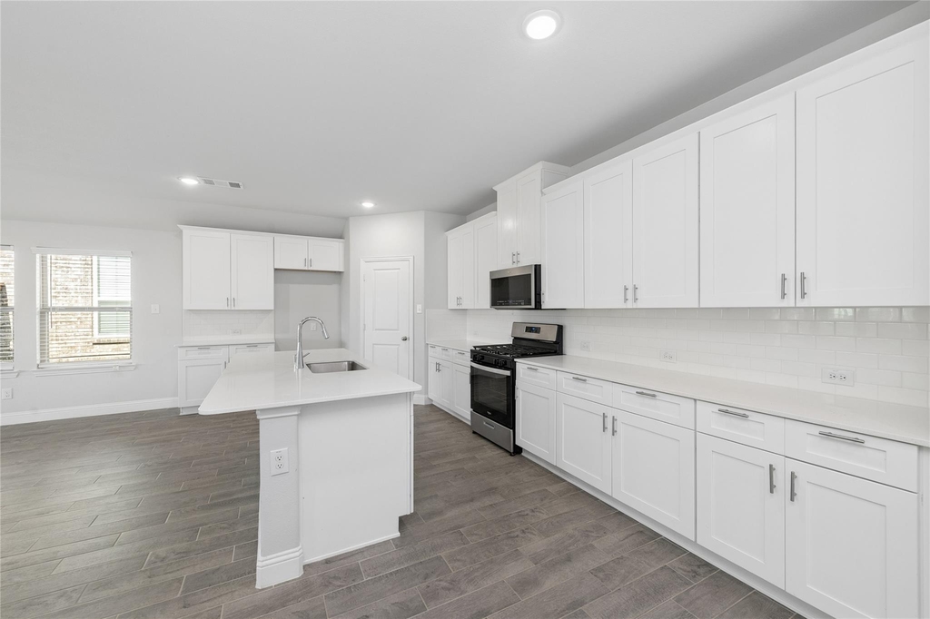 613 Cattle Chute Court - Photo 10