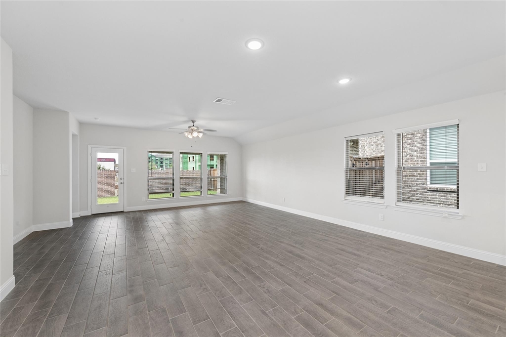 613 Cattle Chute Court - Photo 12