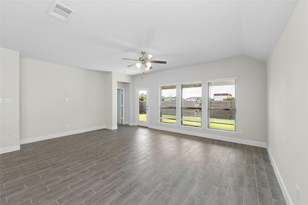 613 Cattle Chute Court - Photo 14