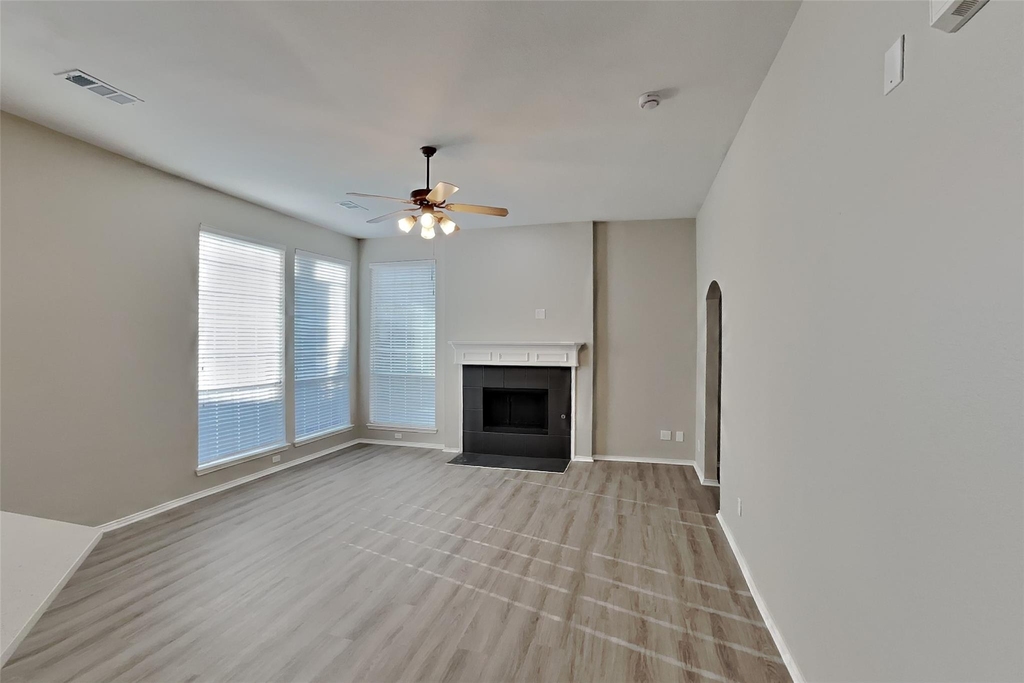 3116 Fox Hollow Drive - Photo 2