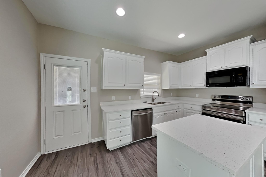 11704 Anna Grace Drive - Photo 3