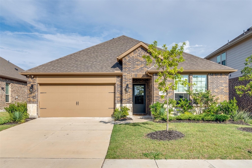 1072 Sublime Drive - Photo 0