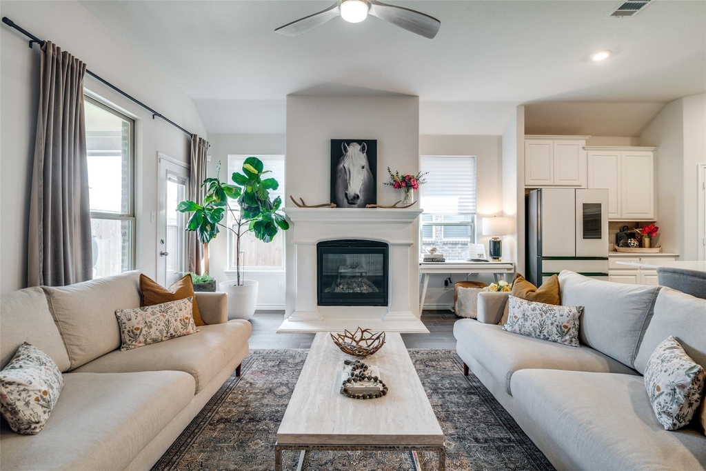 1072 Sublime Drive - Photo 4