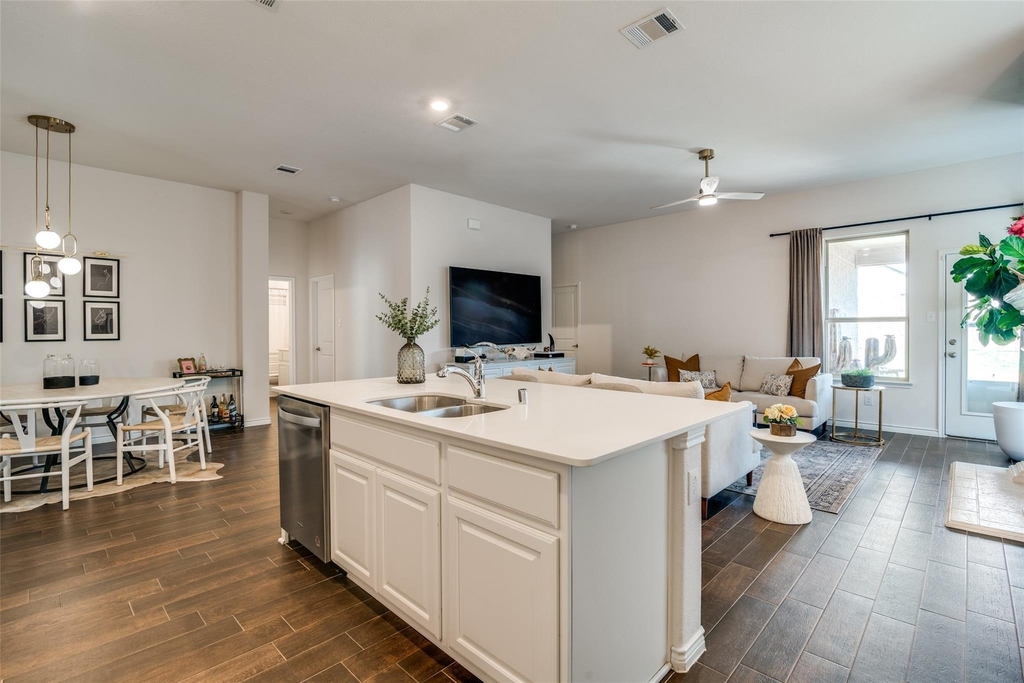 1072 Sublime Drive - Photo 11