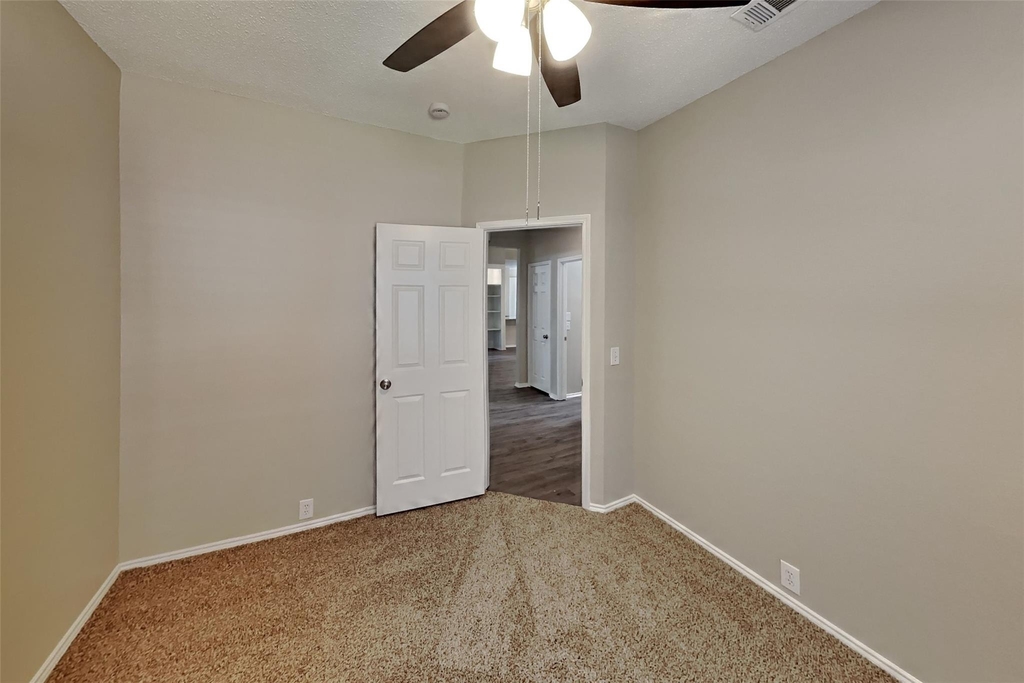 10400 Napa Valley Drive - Photo 16