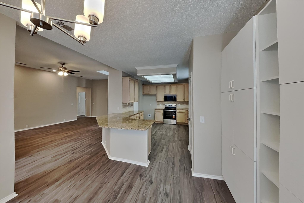 10400 Napa Valley Drive - Photo 7