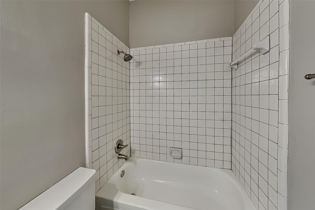 6929 Aston Drive - Photo 15