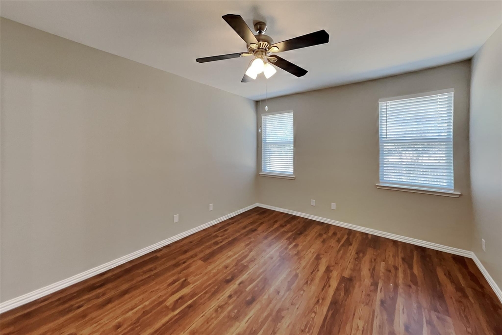 8728 Sumter Way - Photo 6