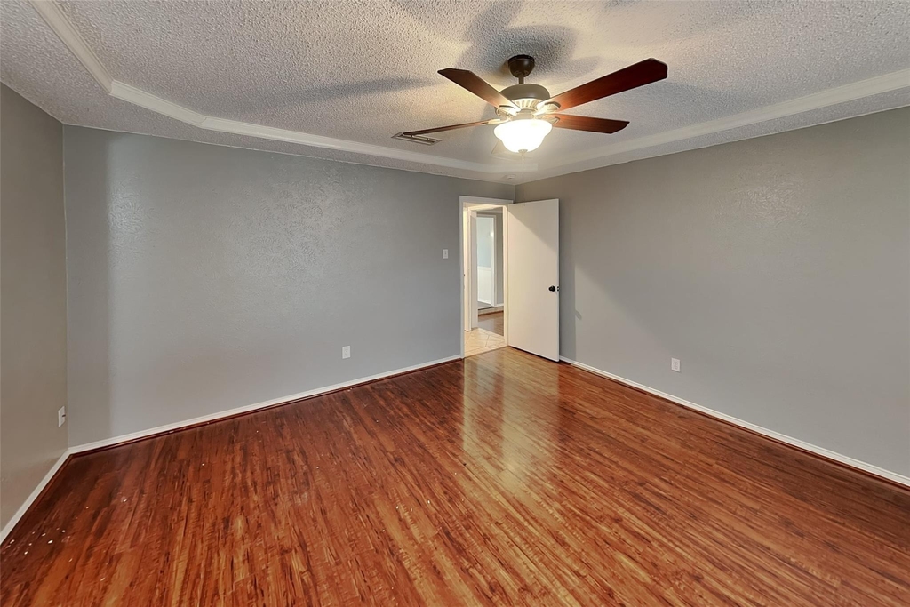 305 Bremen Drive - Photo 8