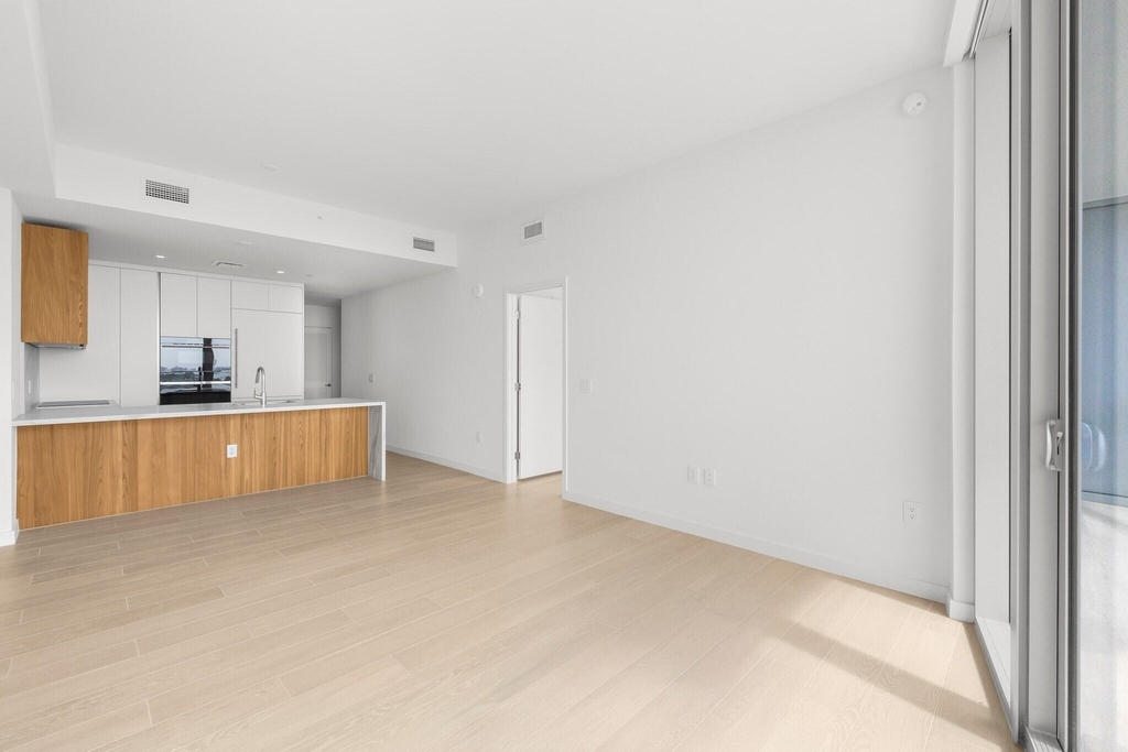 1400 Biscayne Boulevard - Photo 7