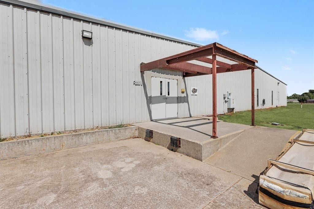 932 W State Highway 152 Highway - Photo 26