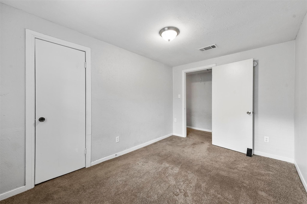 521 Ruth Street - Photo 10