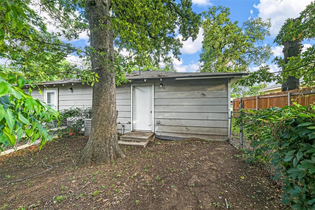 521 Ruth Street - Photo 18