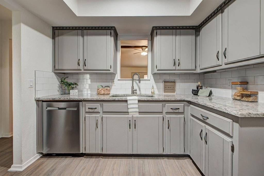 1030 Walsh Lane - Photo 21