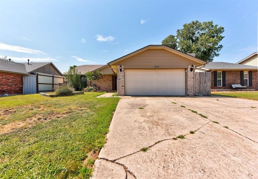 1030 Walsh Lane - Photo 2