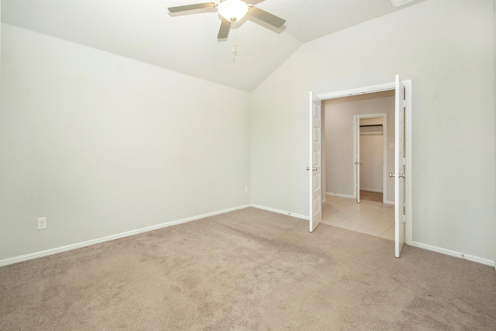 8840 Landergin Mesa Drive - Photo 12
