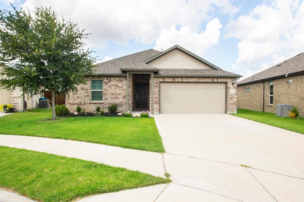 8840 Landergin Mesa Drive - Photo 0