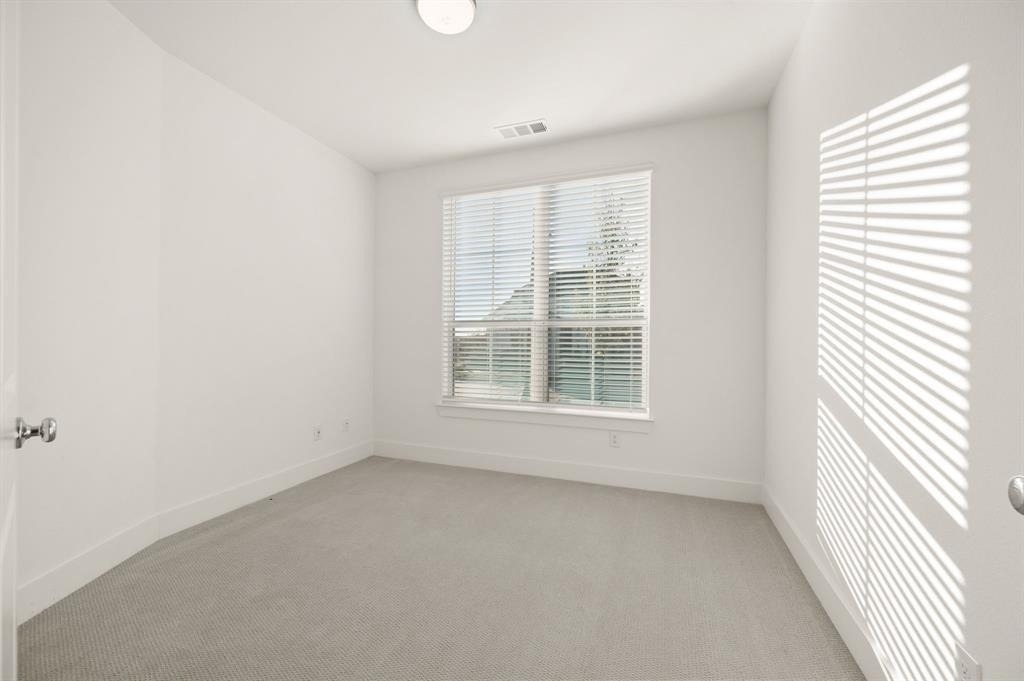 2856 Chester Drive - Photo 20