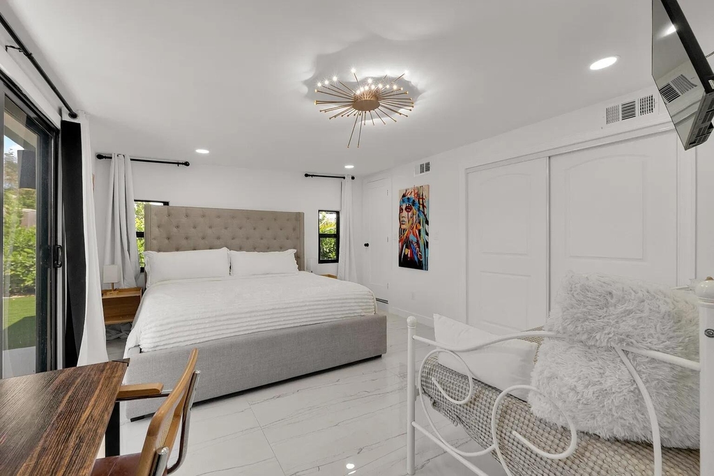 1433 Ne 53rd Court - Photo 12