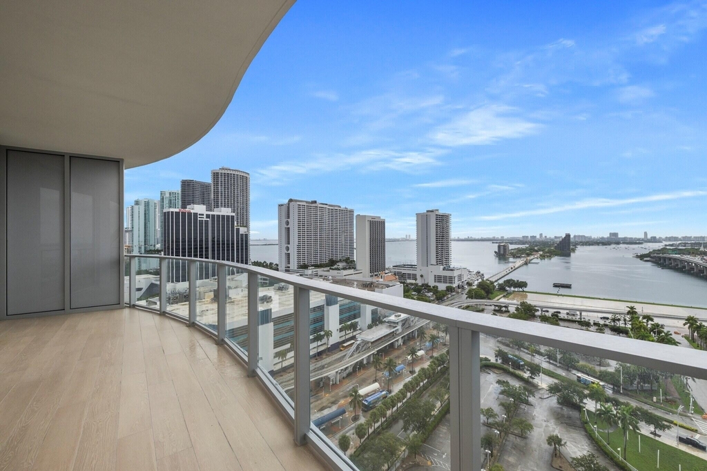 1400 Biscayne Boulevard - Photo 0