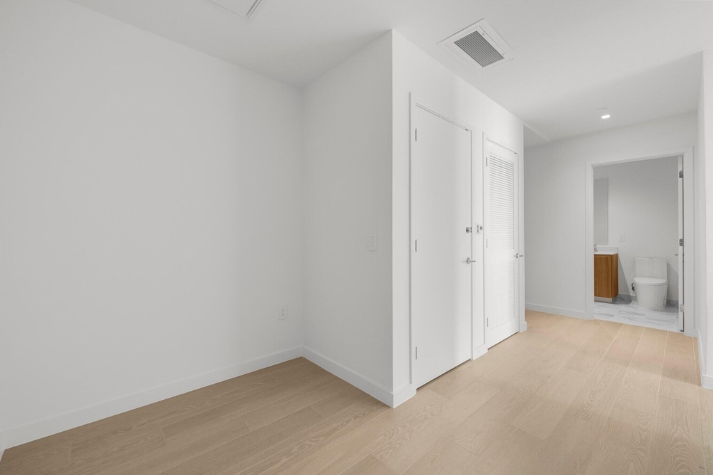 1400 Biscayne Boulevard - Photo 16