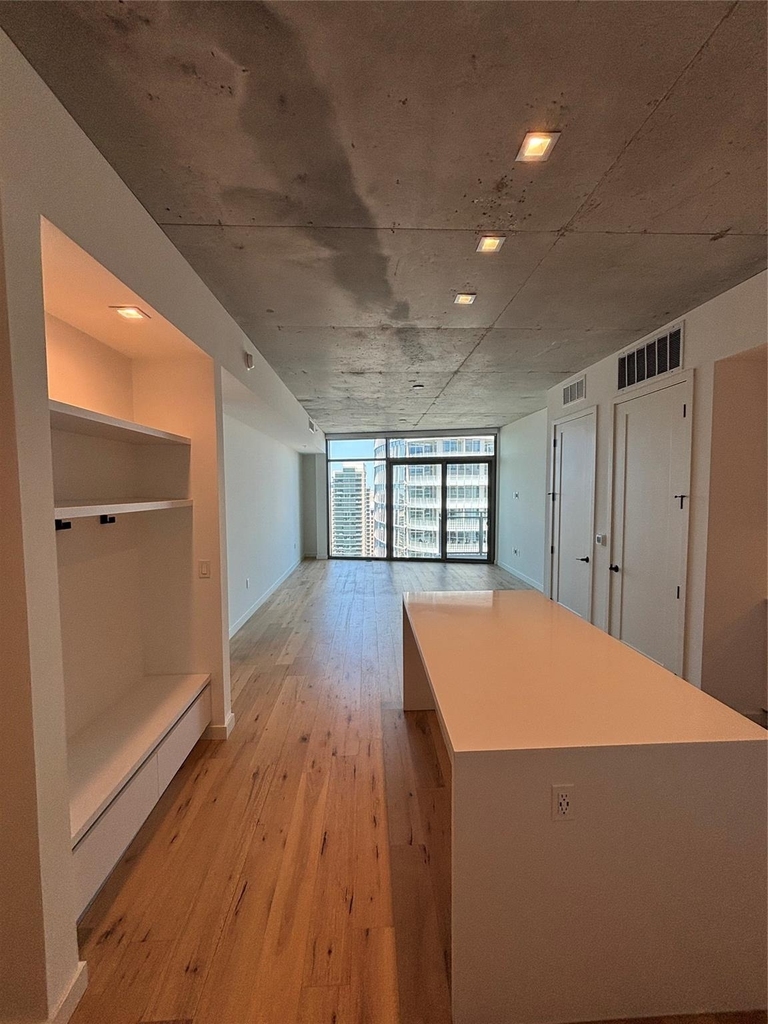 1801 N Pearl Street - Photo 1