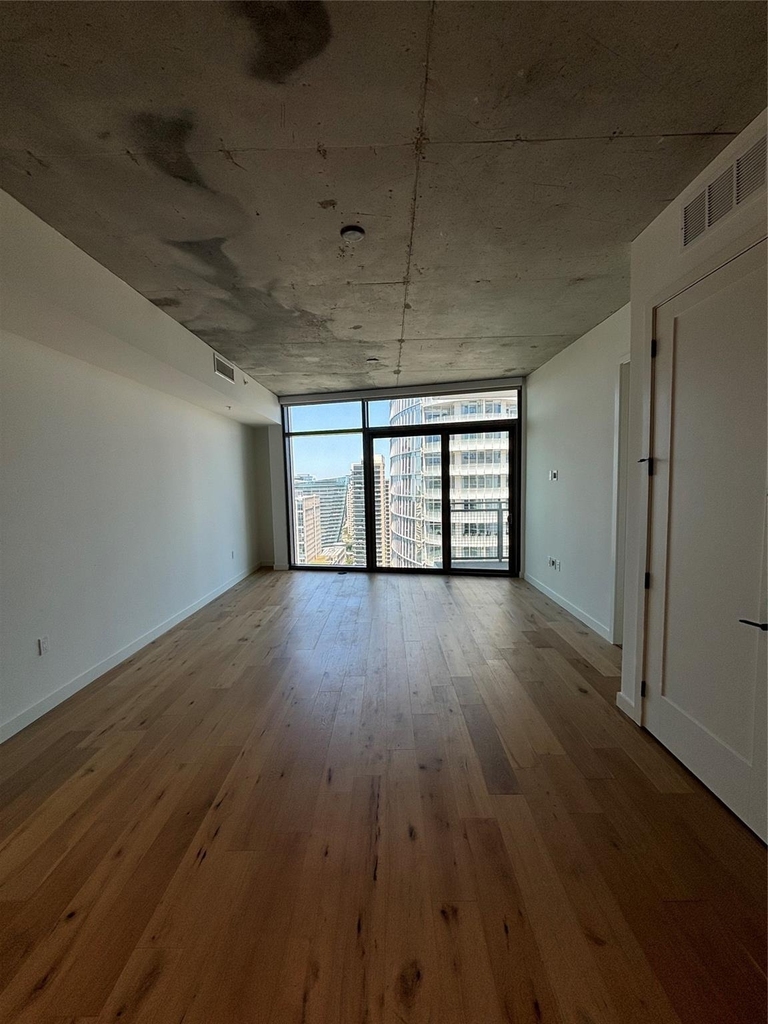 1801 N Pearl Street - Photo 5