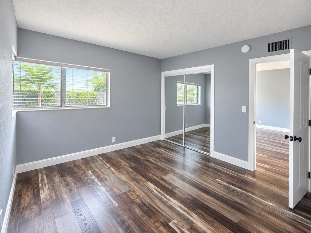 1028 Sw 15th Terrace - Photo 5