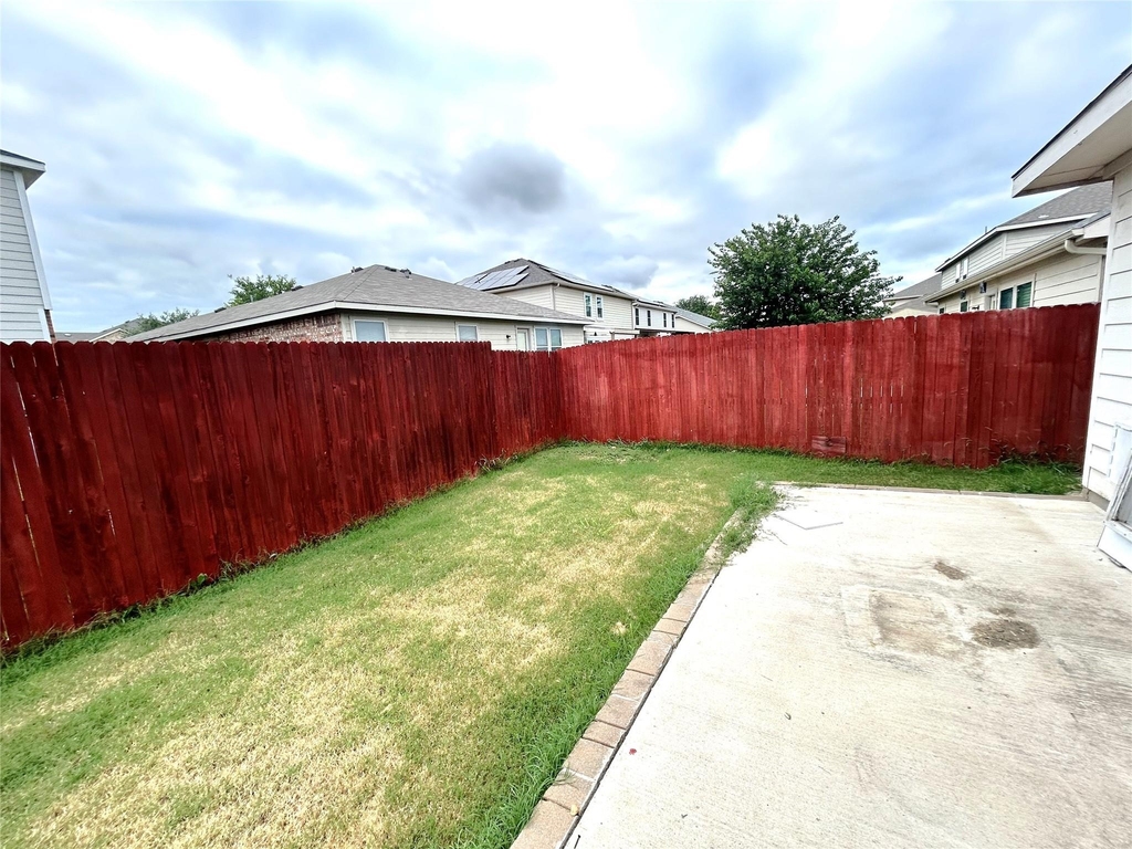 10445 Hideaway Trail - Photo 16
