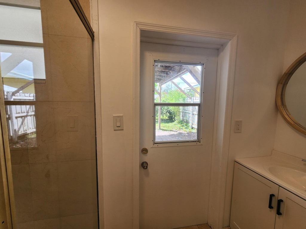 8760 Nw 14th Street - Photo 7