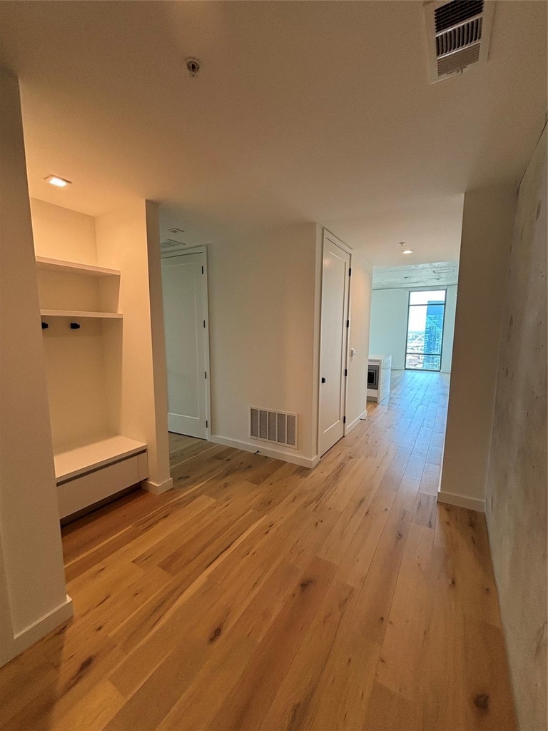 1801 N Pearl Street - Photo 1