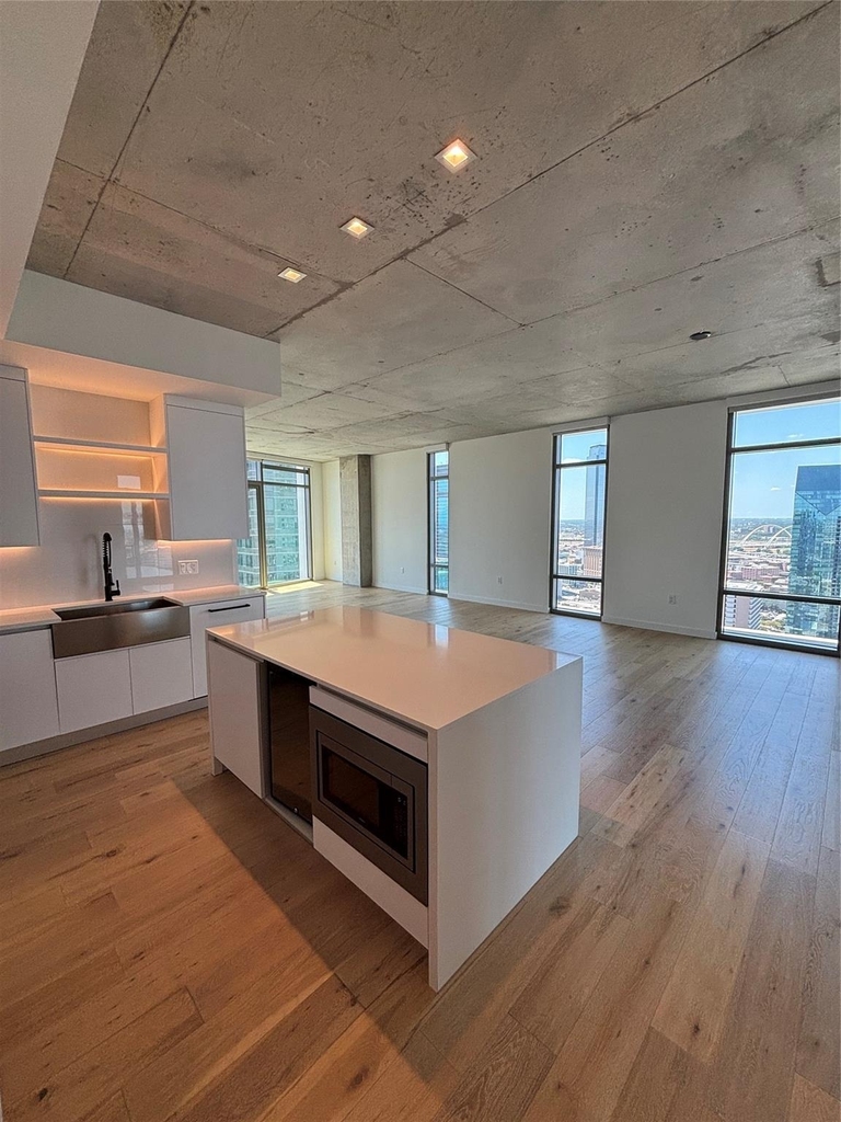1801 N Pearl Street - Photo 0