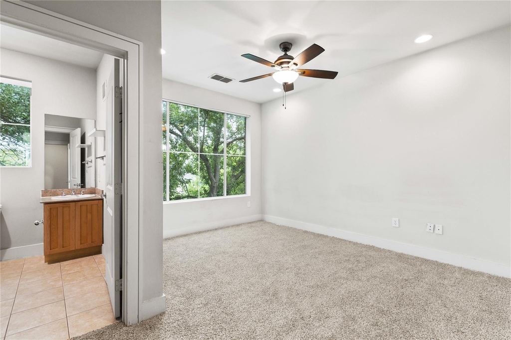 4239 Rawlins Street - Photo 20