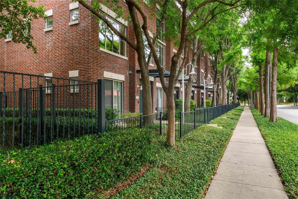 4239 Rawlins Street - Photo 25