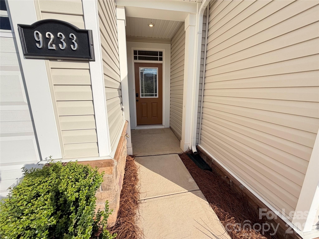 9233 Northfield Crossing Drive - Photo 32