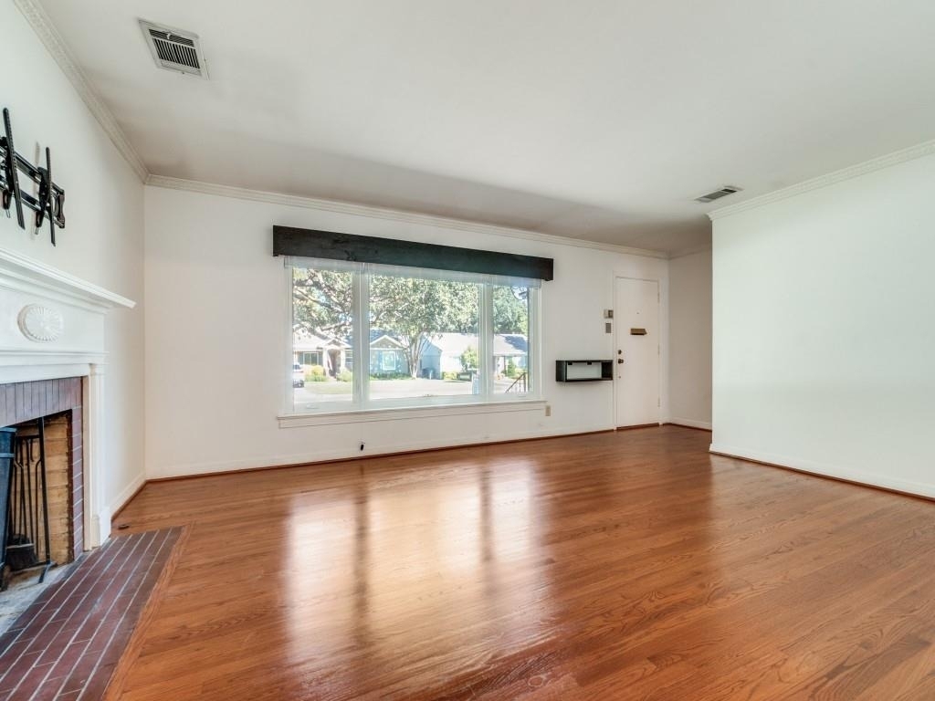 6150 Ravendale Lane - Photo 2