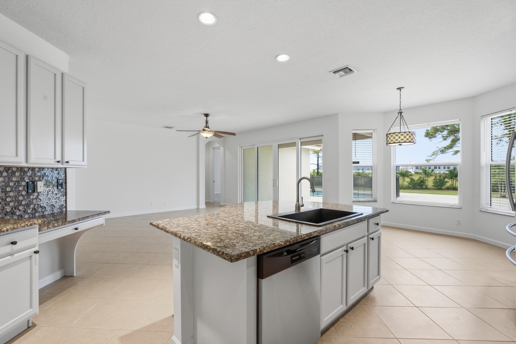 5513 Sw Windward Way - Photo 9