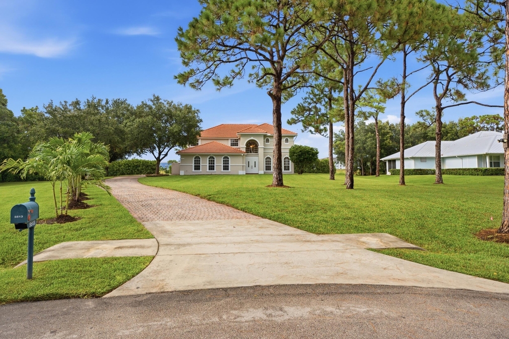 5513 Sw Windward Way - Photo 2