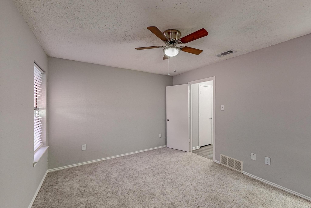 420 Lucille Street - Photo 15
