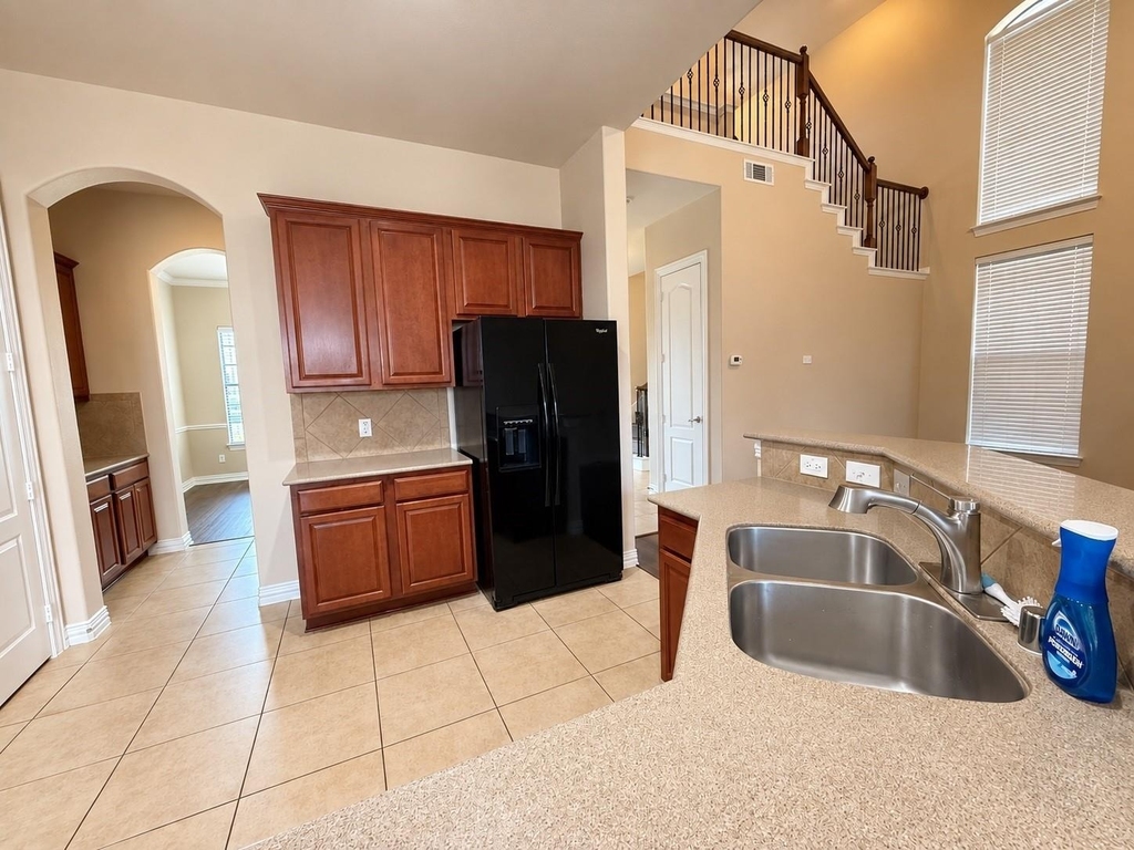 1572 Barksdale Drive - Photo 7