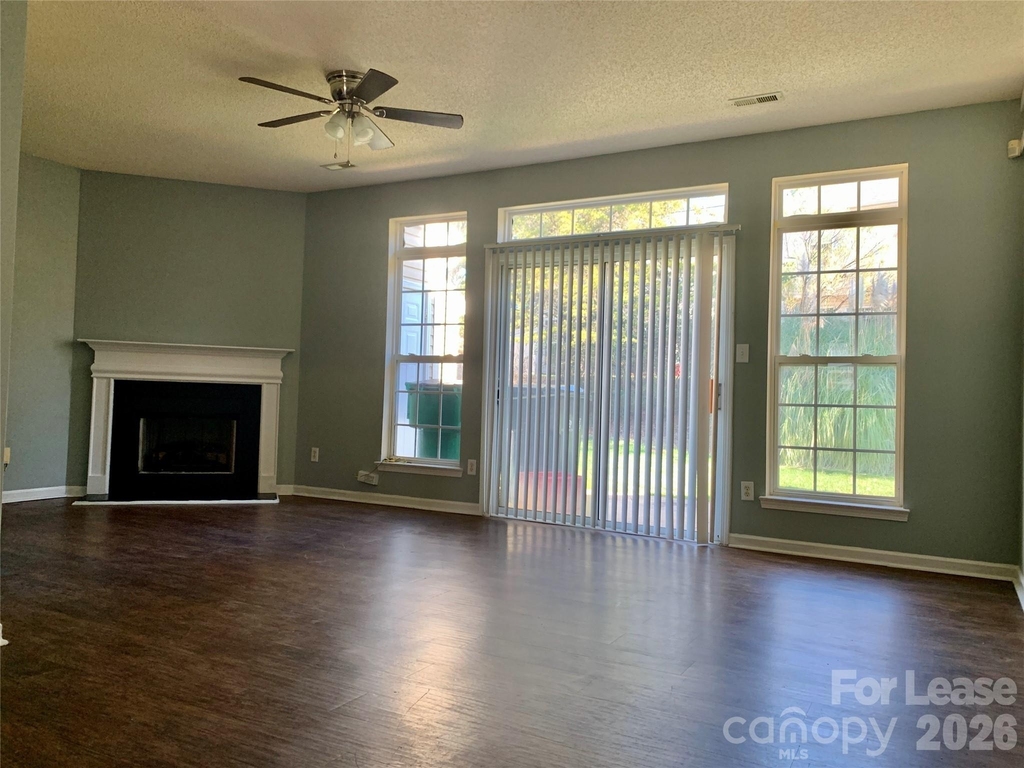 5307 Waverly Lynn Lane - Photo 2