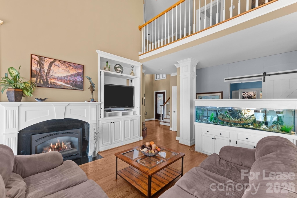 121 Pleasant Pointe Drive - Photo 6