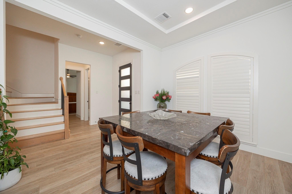 1670 Mcmaster Lane - Photo 6