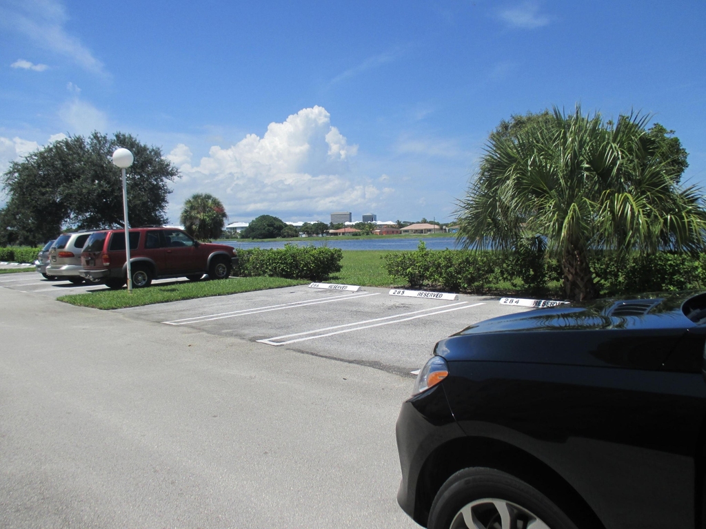 470 Executive Center Drive - Photo 28
