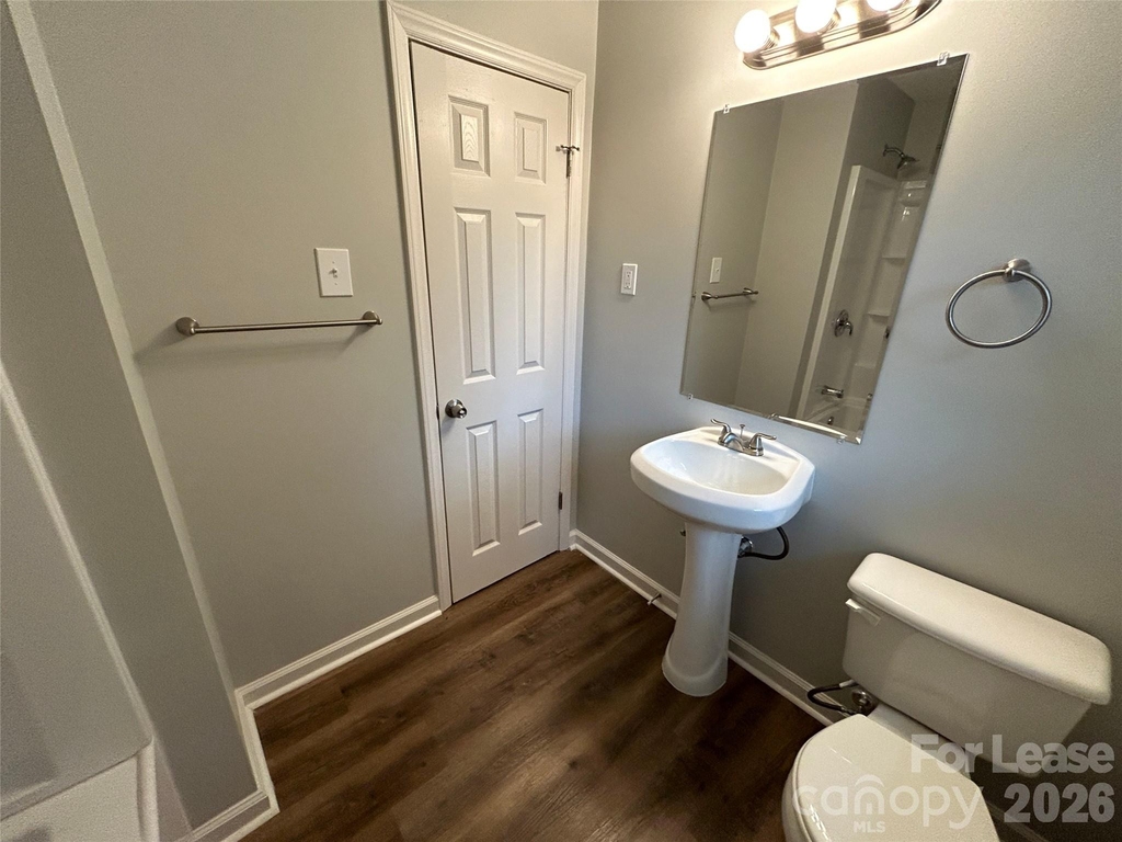 967 Canterbury Court - Photo 15