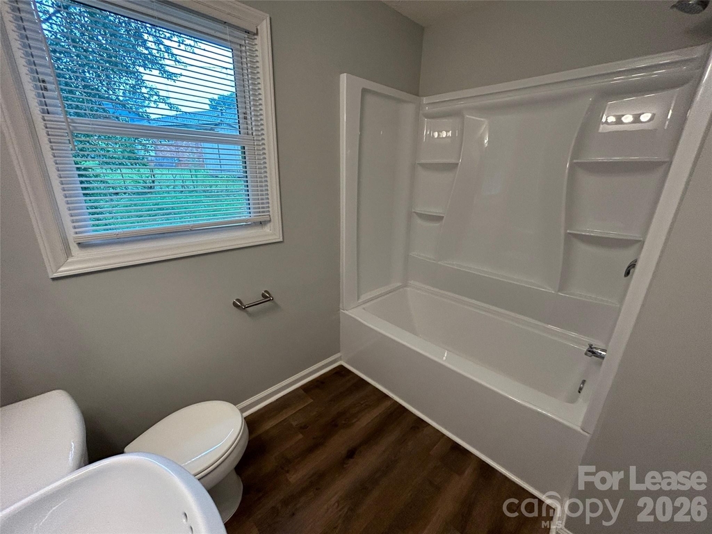 967 Canterbury Court - Photo 14