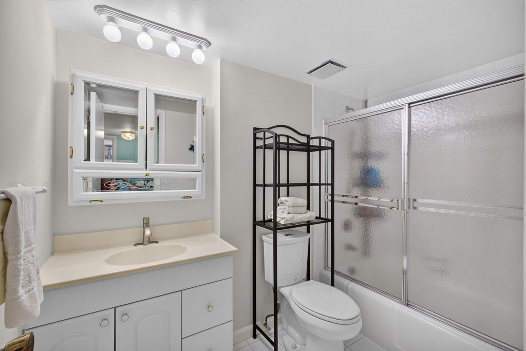 630 Ocean Drive - Photo 19