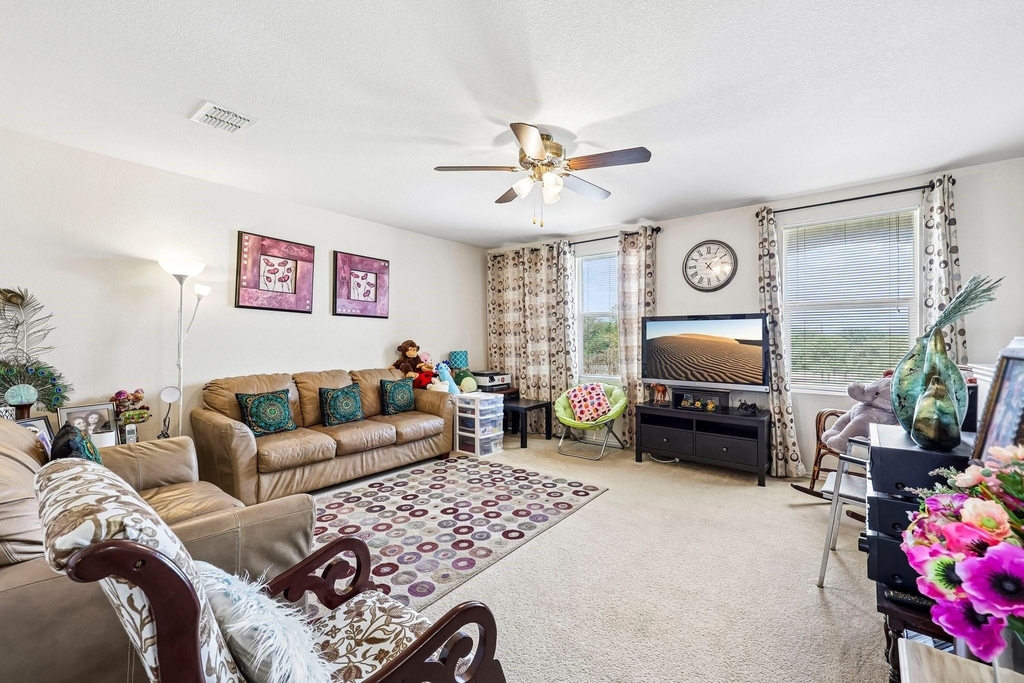 10719 Rankin Drive - Photo 11