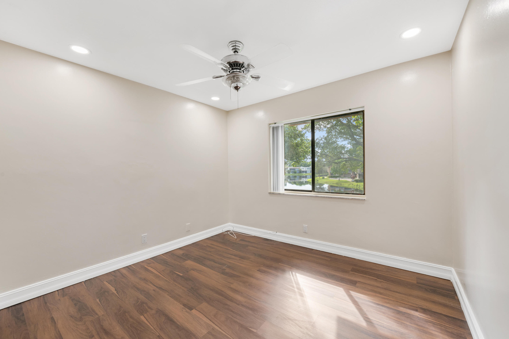 32 Wimbledon Lakes Drive - Photo 11